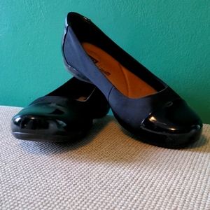 Clarks Soft Cushion Black Flats